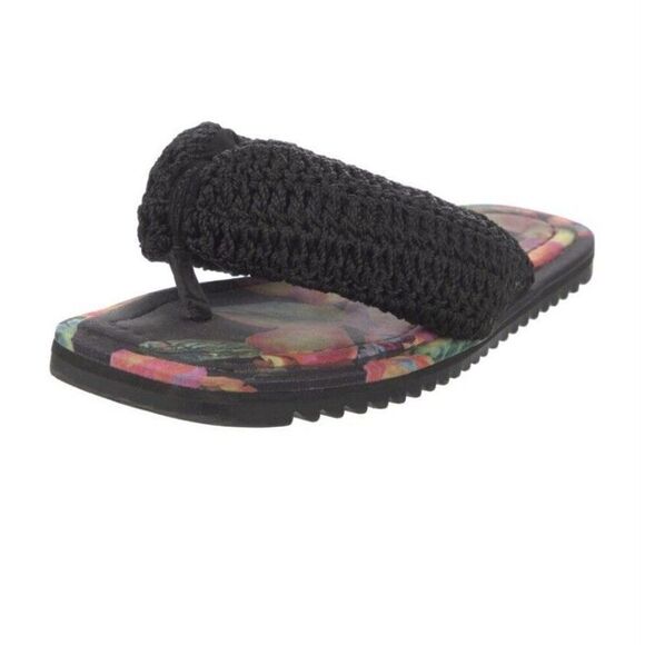 Farm Rio Black Puffy Knitted Tops/Printed Bottom Flip Flop Sandals Size 8 - Picture 3 of 5